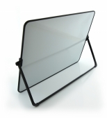 Tabla magnetica cu suport reglabil, dimensiune A3: 42 x29,5 cm.